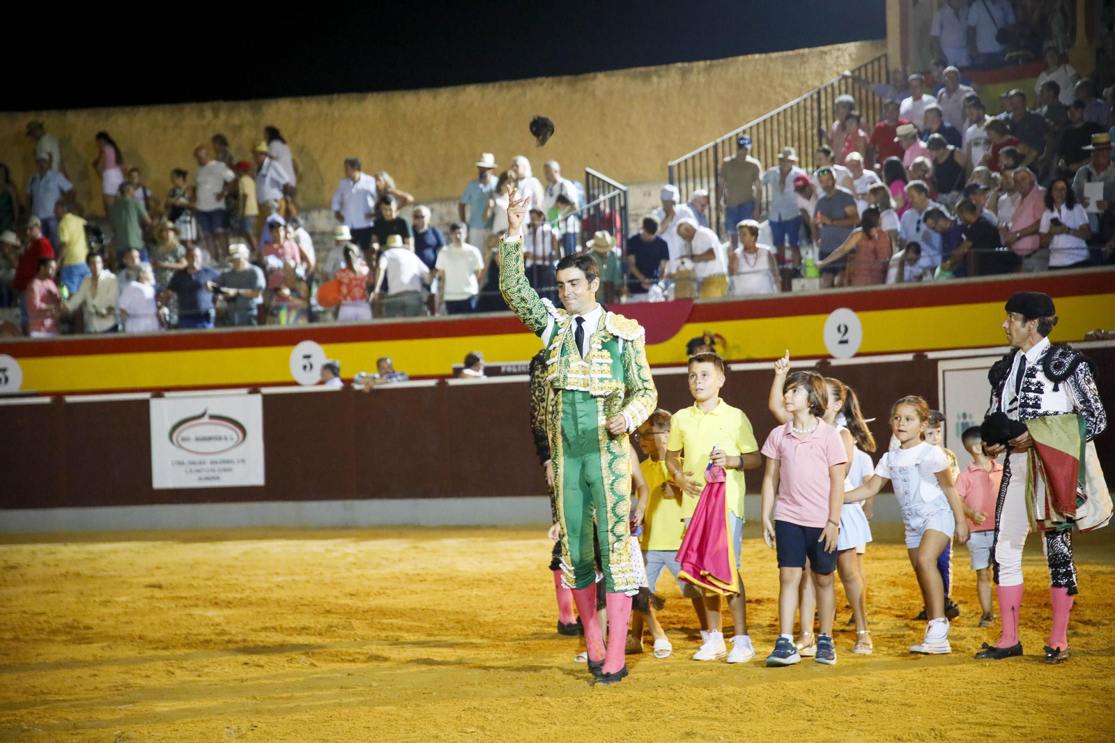 Corrida de toros Berja con un toro indultado, en imágenes