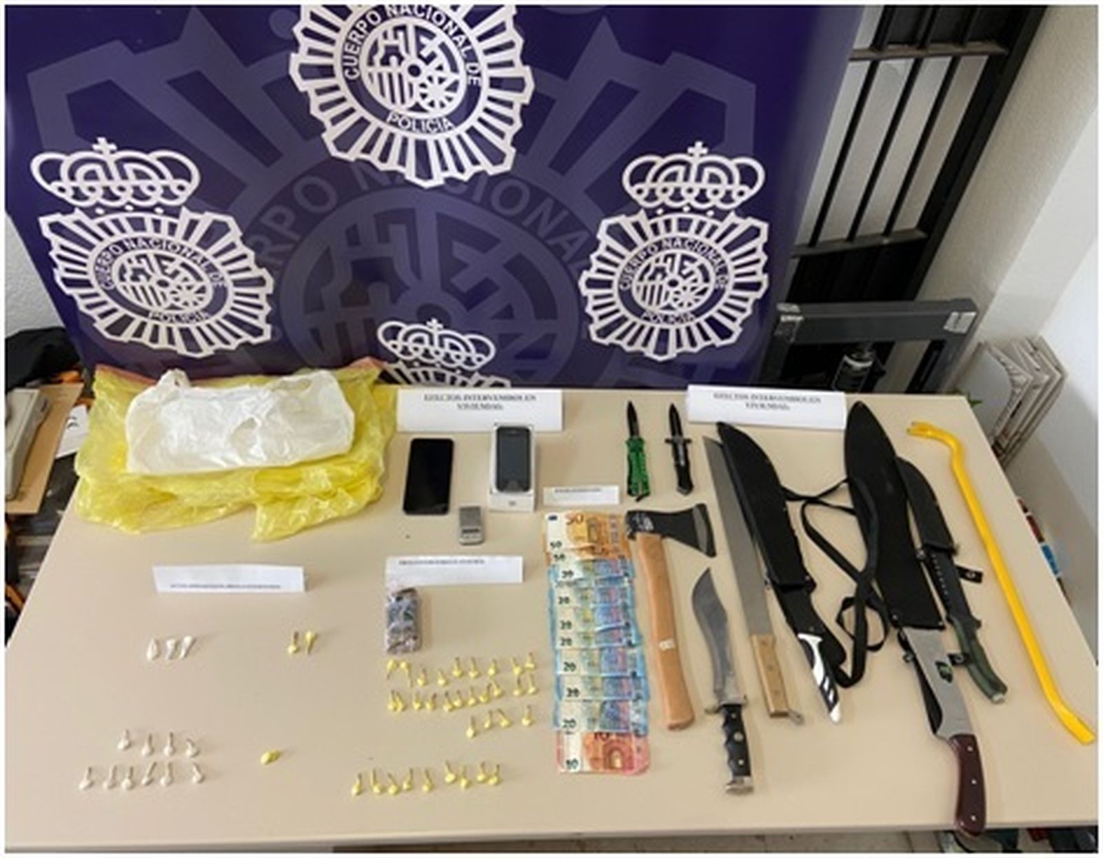 Armas, droga y dinero intervenidas