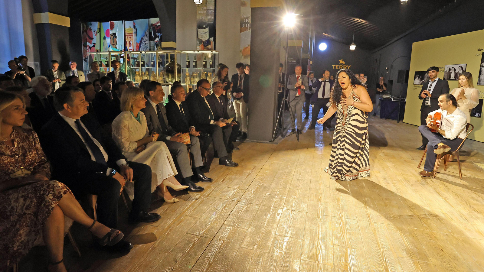 Juanma Moreno en la celebración del 150 aniversario de Fundador