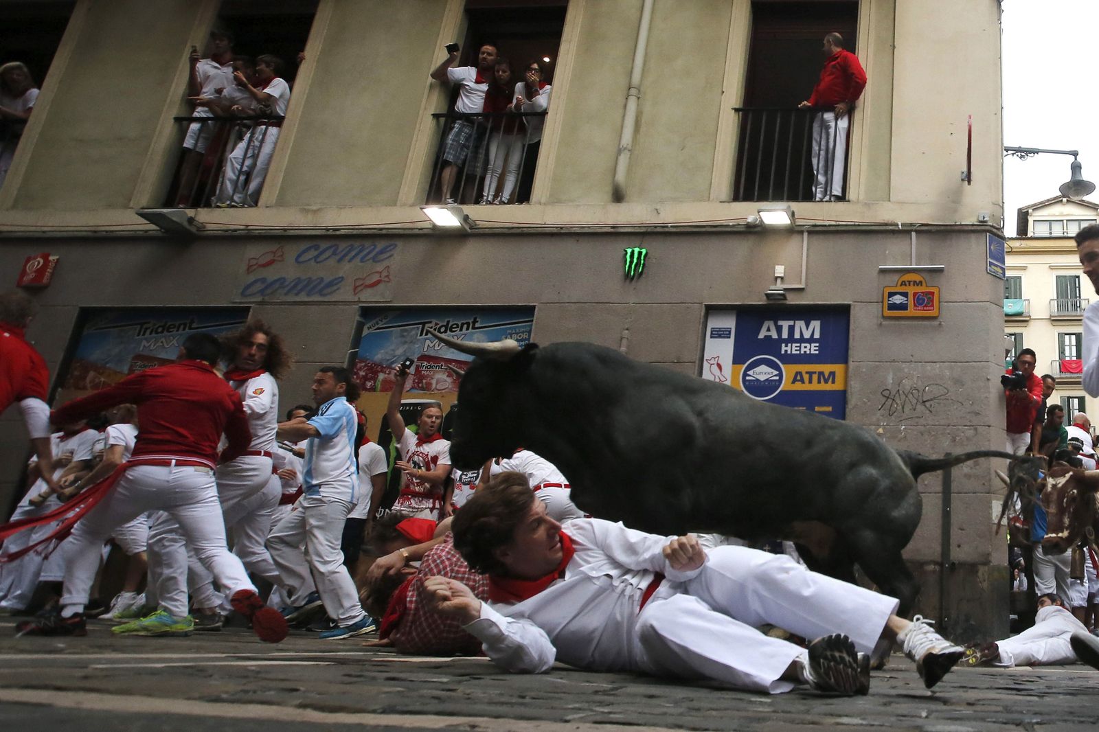 Las imágenes del último encierro de los sanfermines