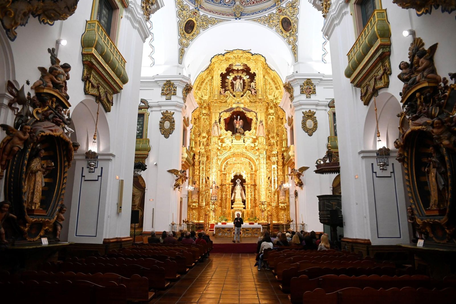 Las imágenes de la primera visita guiada teatralizada al patrimonio barroco de la Diputación de Córdoba