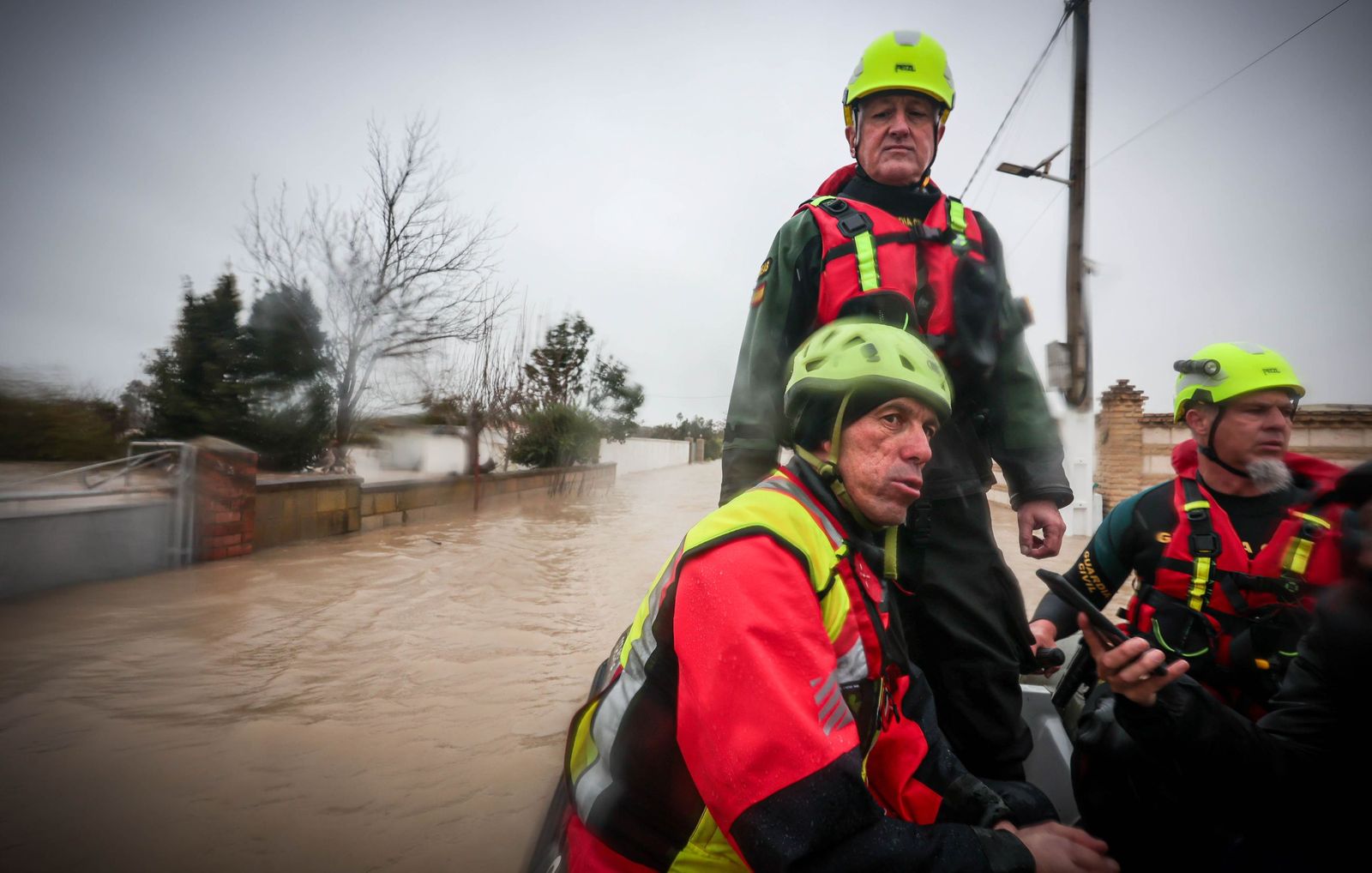 Así trabajan los grupos de élite de la Guardia Civil en las inundaciones en Jerez