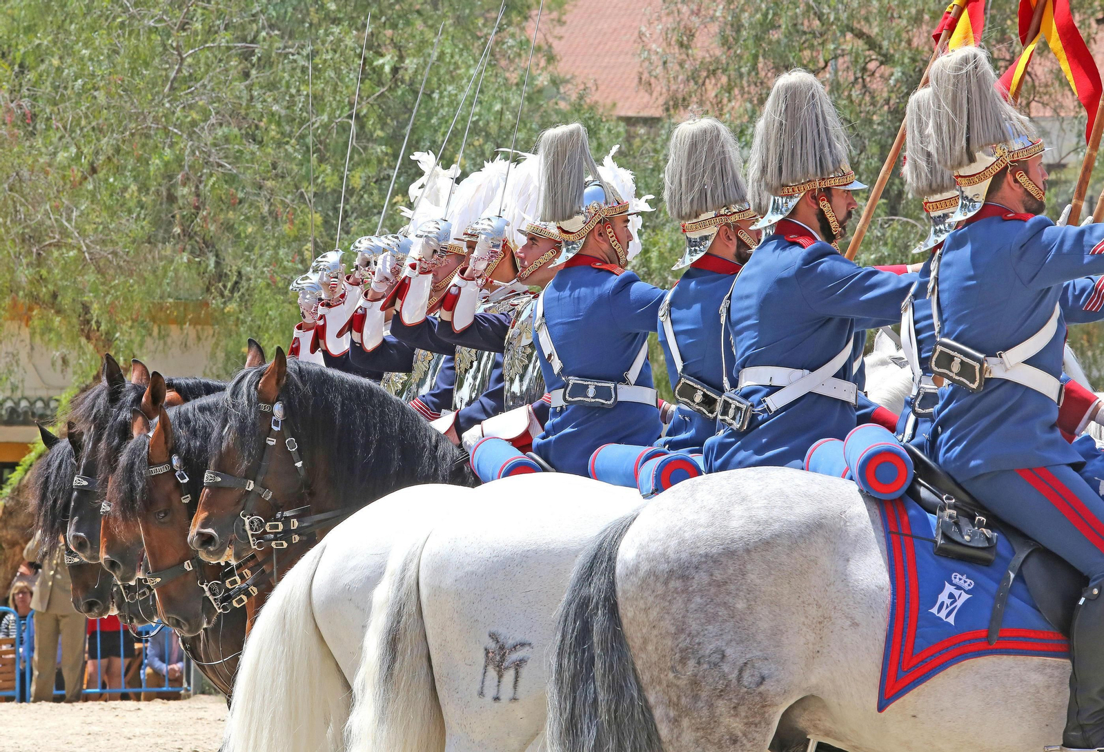 Integrantes de la Guardia Real en el Depósito de Sementales.