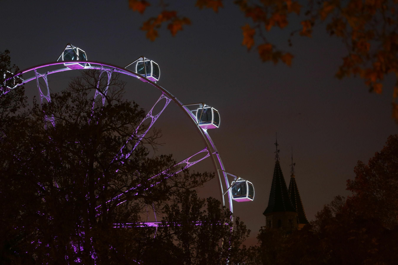 El Palacio de Congresos o Neptuno, las ubicaciones para la noria permanente en Granada