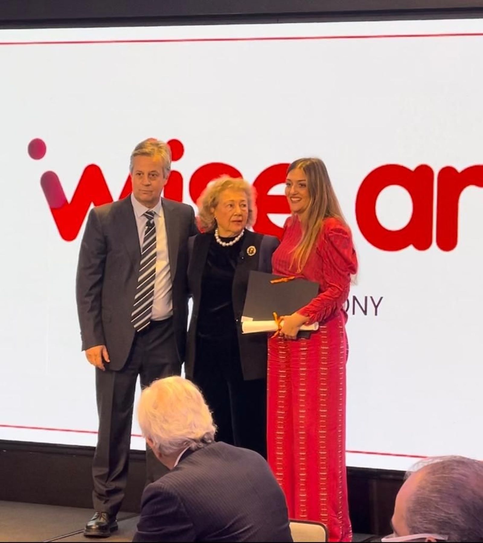 Carlos Creus, Mayte Spínola y Begoña Arana.