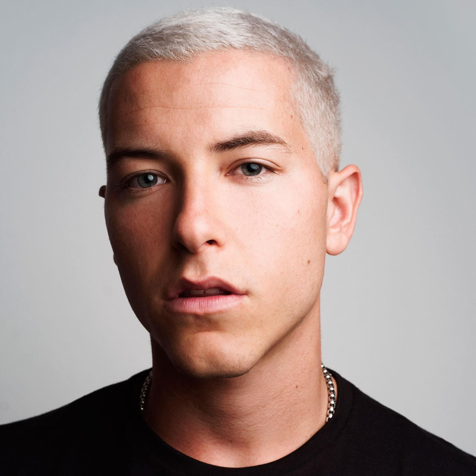 El actor Taz Skylar, Sanji en la exitosa serie de Netflix 'One Piece'. estará en el próximo Mangafest en Sevilla.