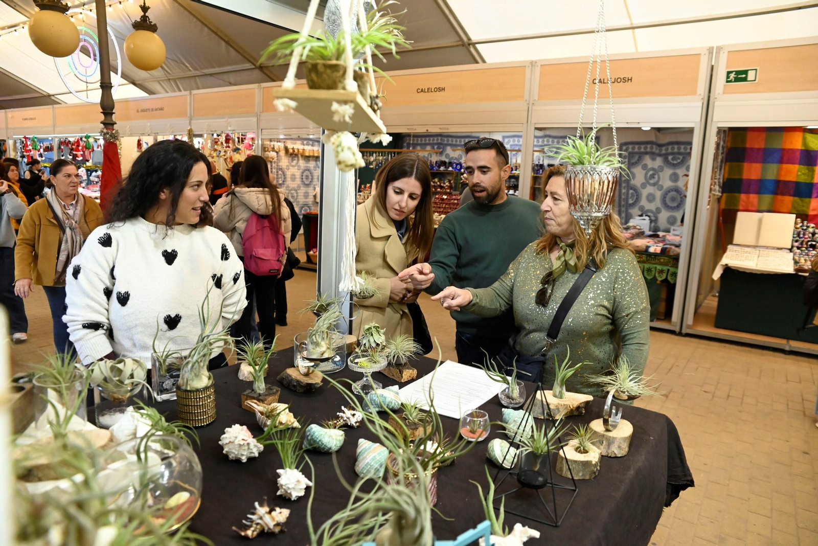 La inauguración de la carpa navideña de Comacor en el Paseo de la Victoria, en imágenes