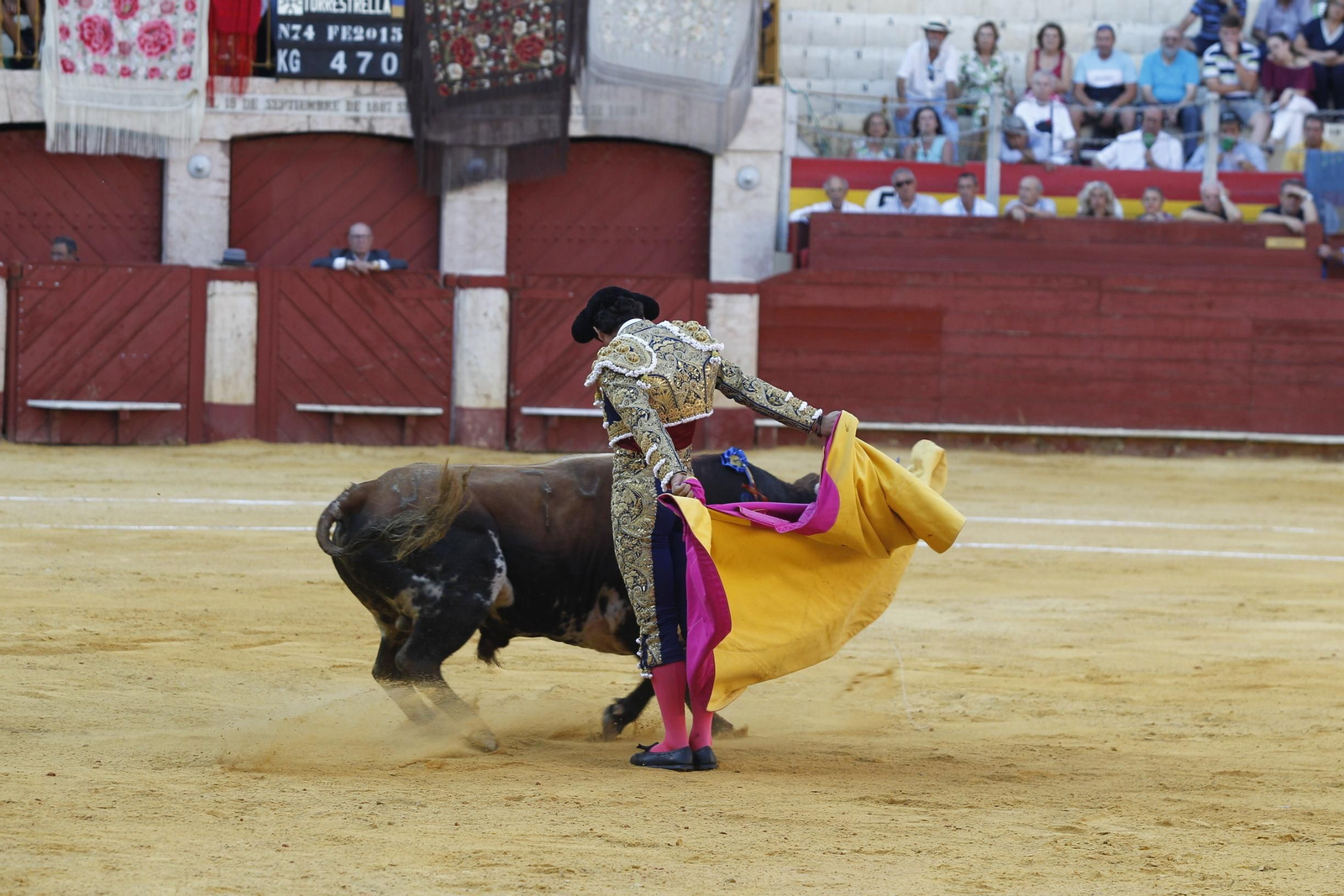 Fotogalería Primera Corrida de Toros. Feria de Almería 2019
