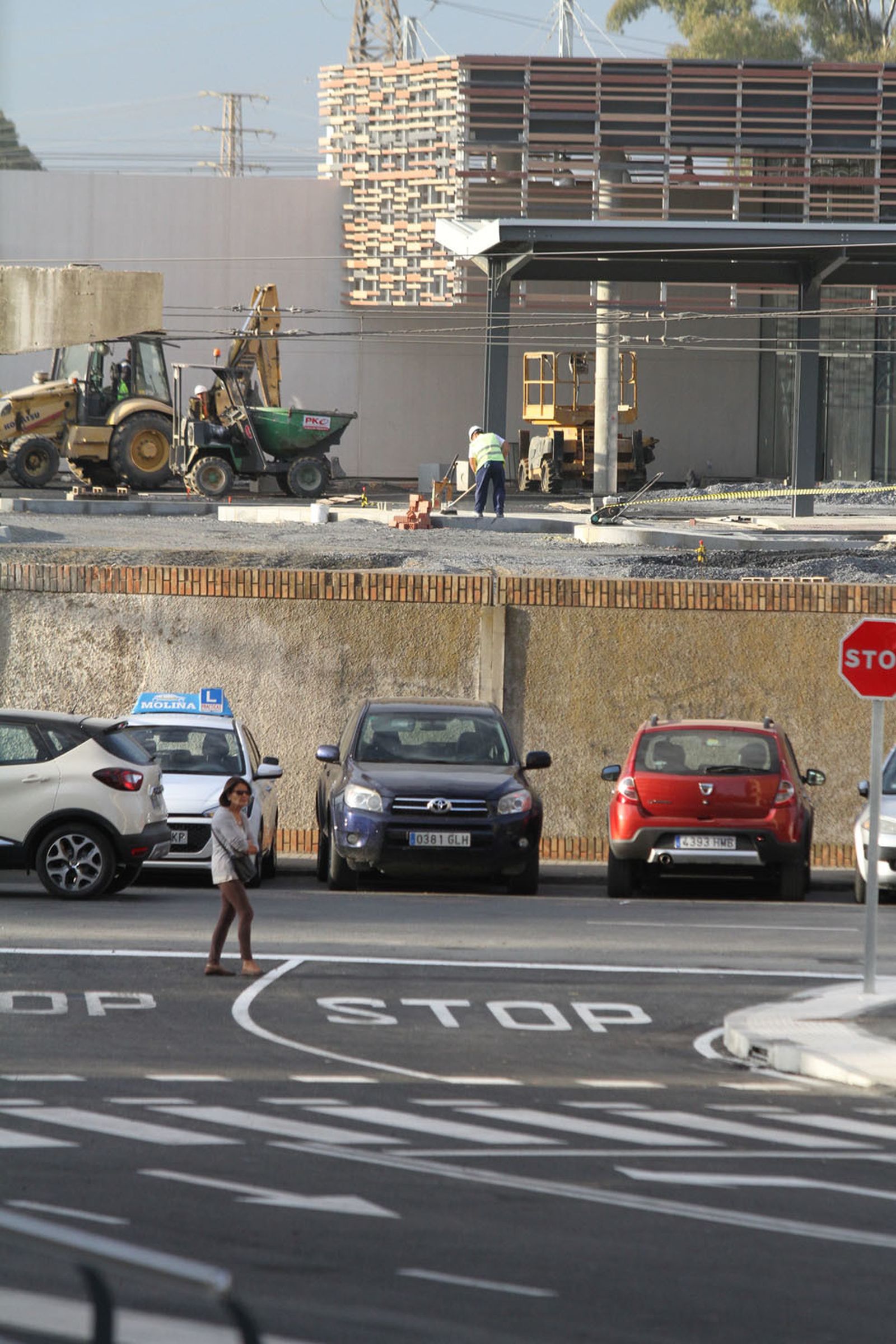 Reapertura de la Avenida de Cádiz al tráfico.
