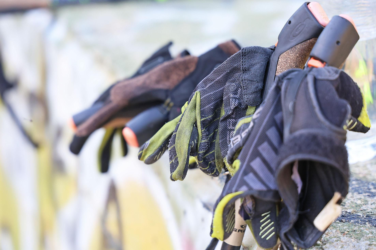 Imágenes de un entrenamiento de marcha nórdica del CD Multideportes