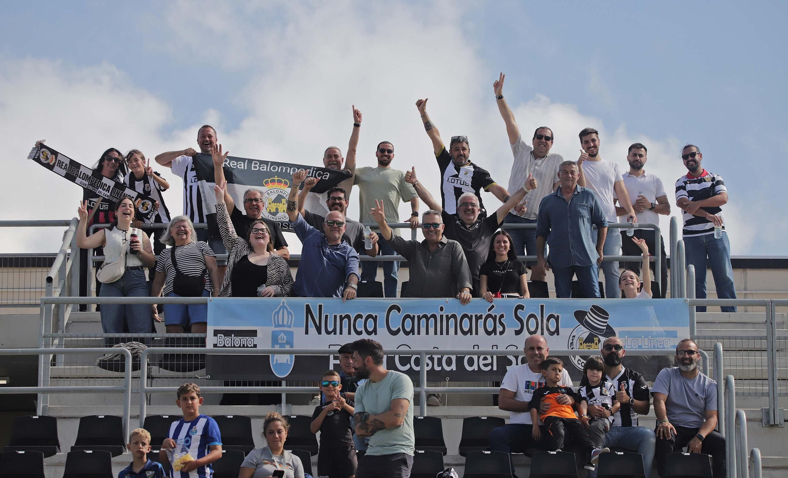 Búscate en el Ciudad de La Línea durante el Balona - Pozoblanco de Tercera Federación