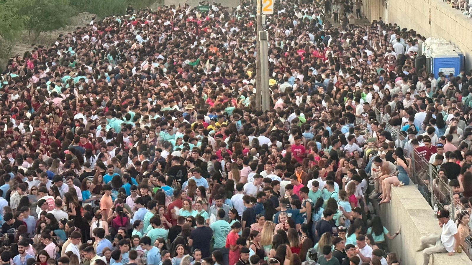 El botellón de la Feria de Córdoba. El botellón de la Feria de Córdoba.