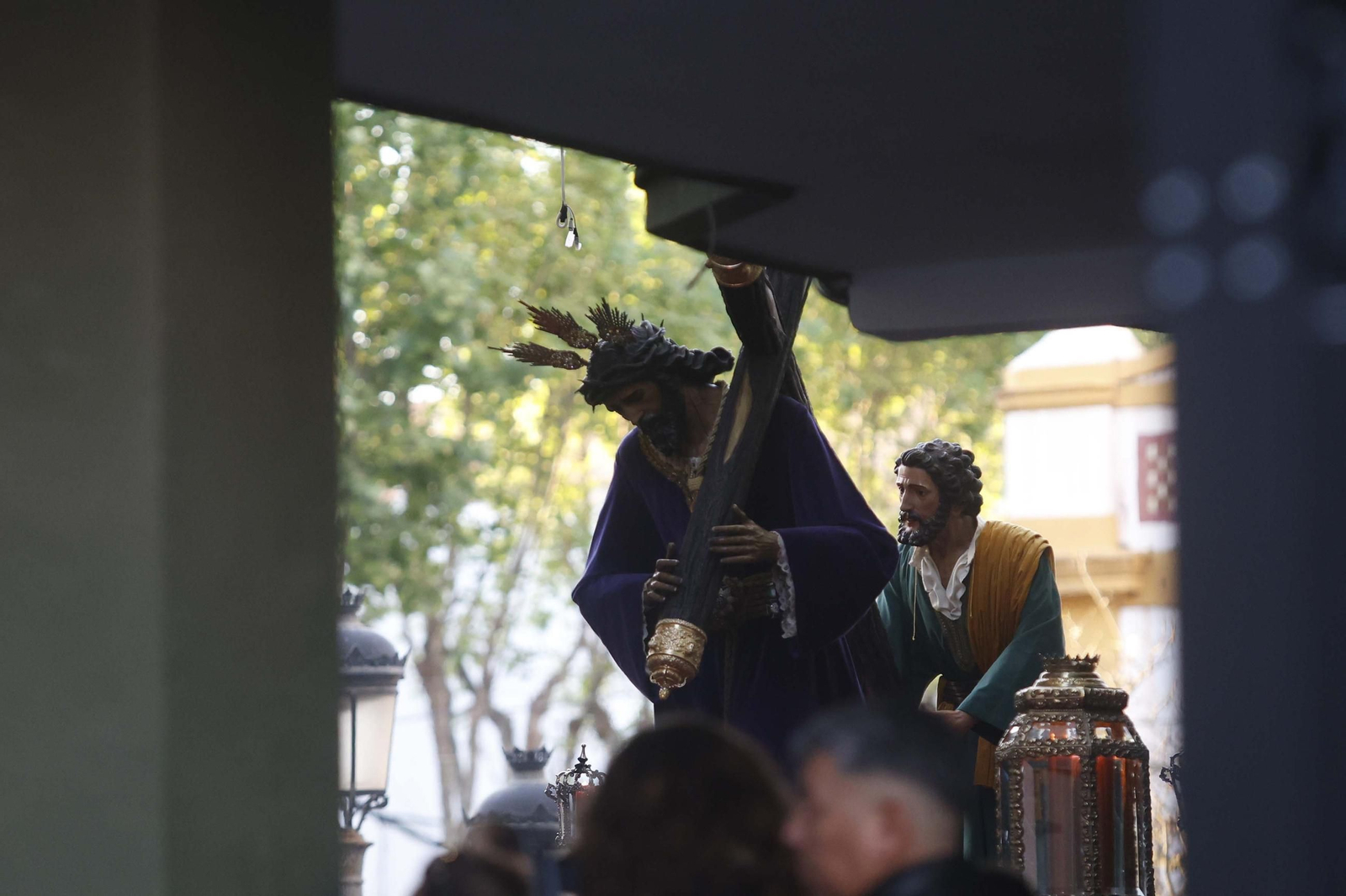 Fotos del Jueves Santo en La Línea: Perdón, Gran Poder y Angustias