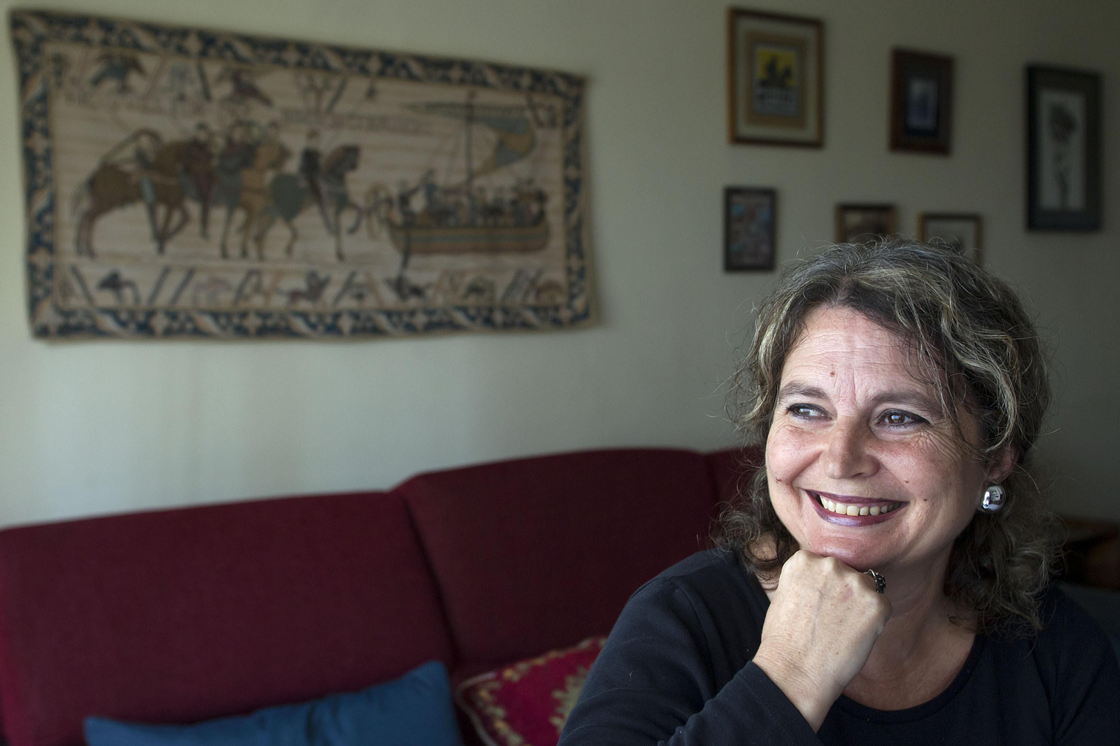 María Elvira Roca Barea (El Borge, 1966), en su casa de Málaga.