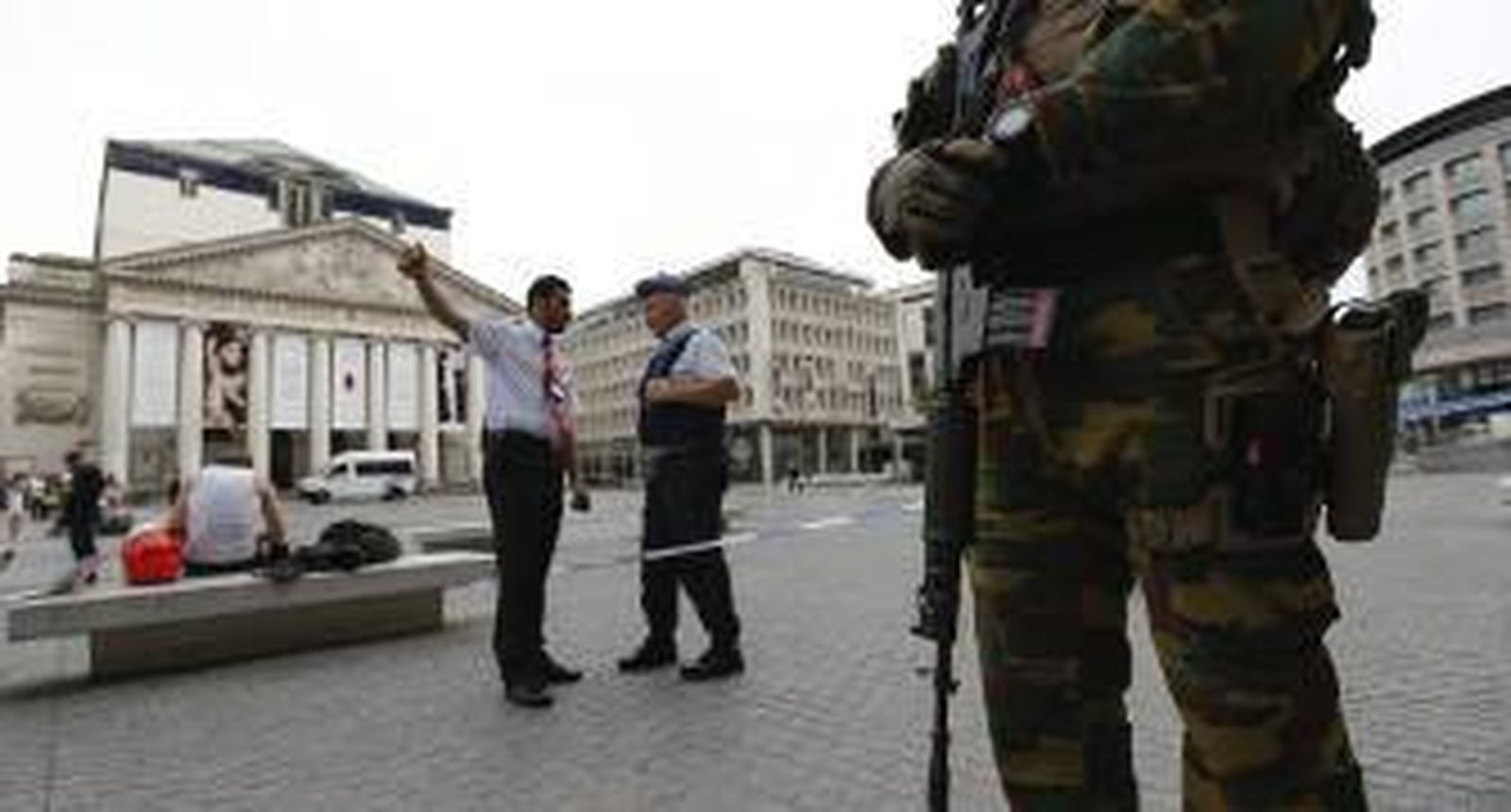 Detenido un joven sospechoso de portar explosivos mientras hacía un estudio en el centro de Bruselas