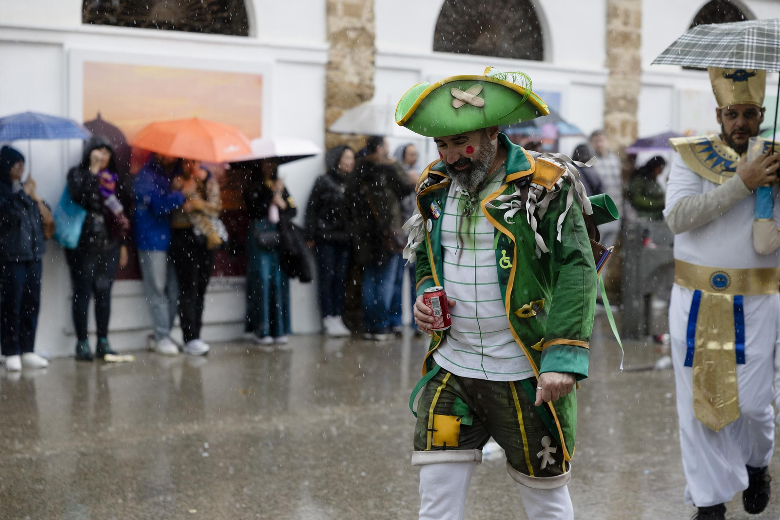 Las mejores imágenes del primer domingo de Carnaval de Cádiz