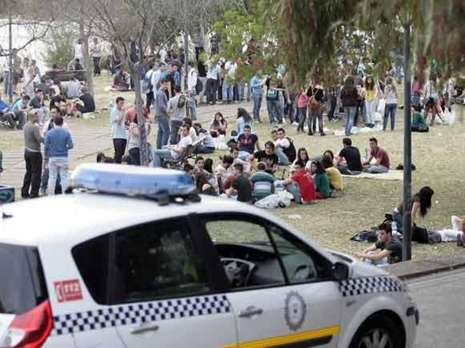 La Policía pone 2.650 denuncias por 'botellonas' en seis meses