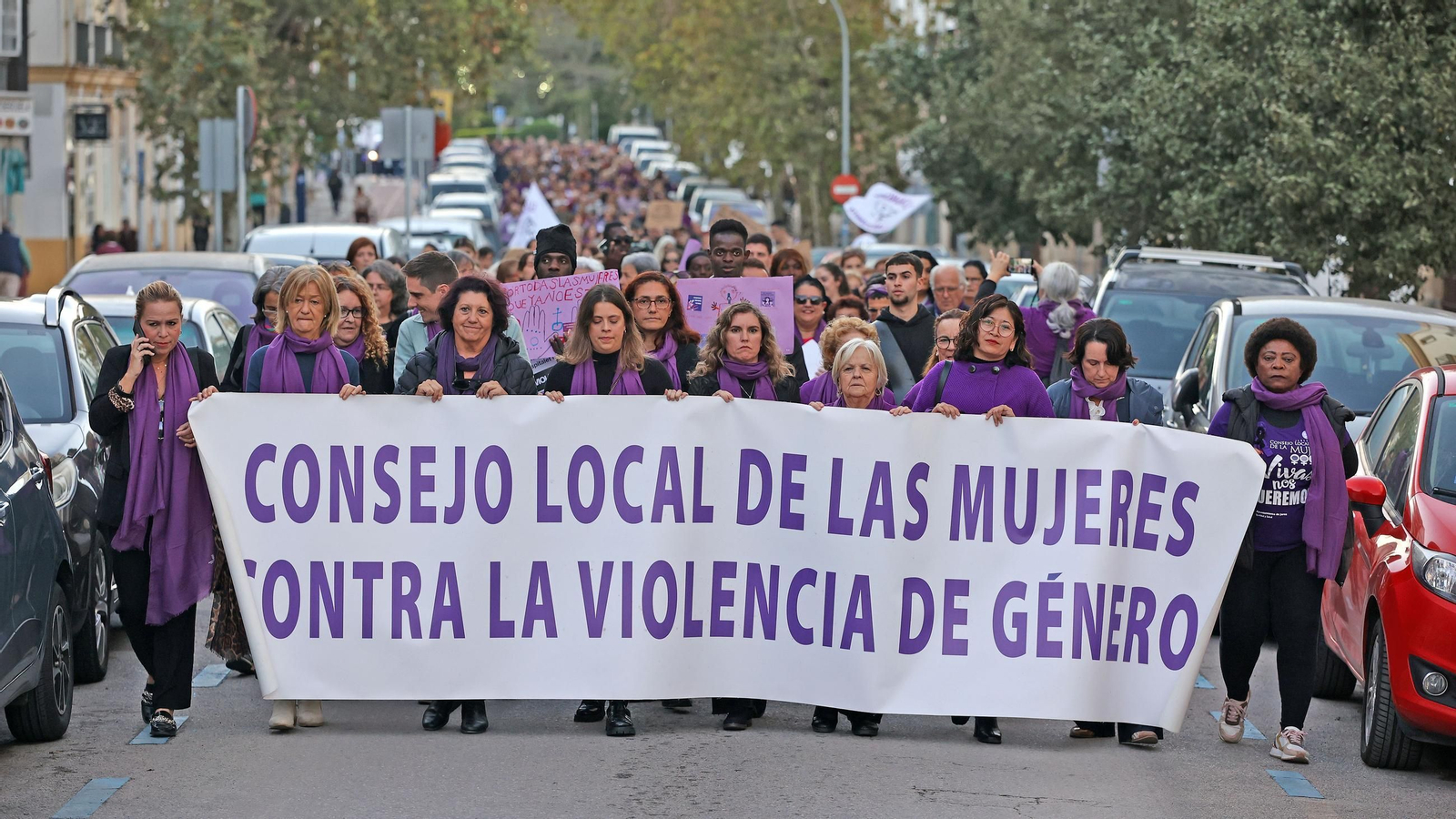 Imágenes de la manifestación del 25N 2024 en Jerez