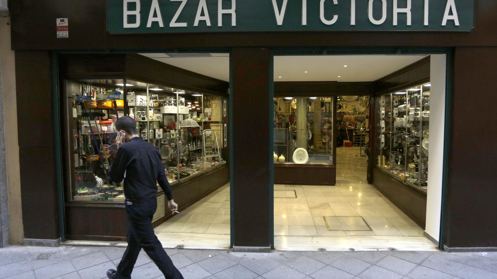 El Bazar Victoria, una vez que se mudó a la calle Francos.