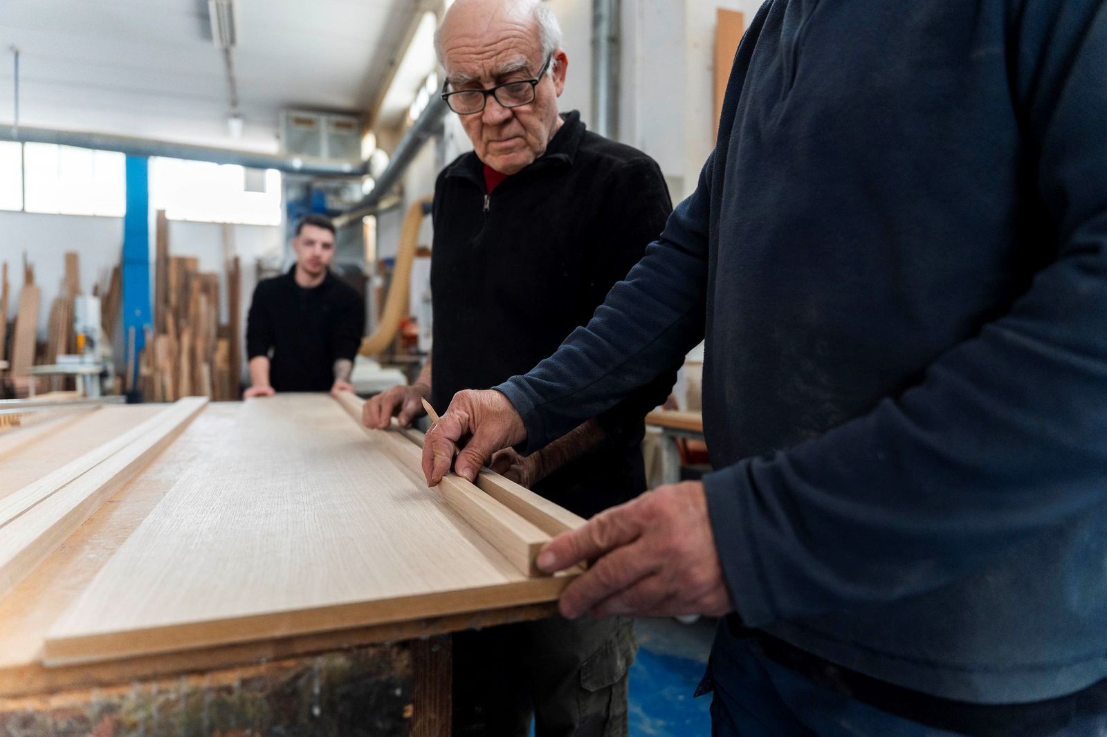 Carpinterías, un negocio tradicional que busca savia nueva, en imágenes