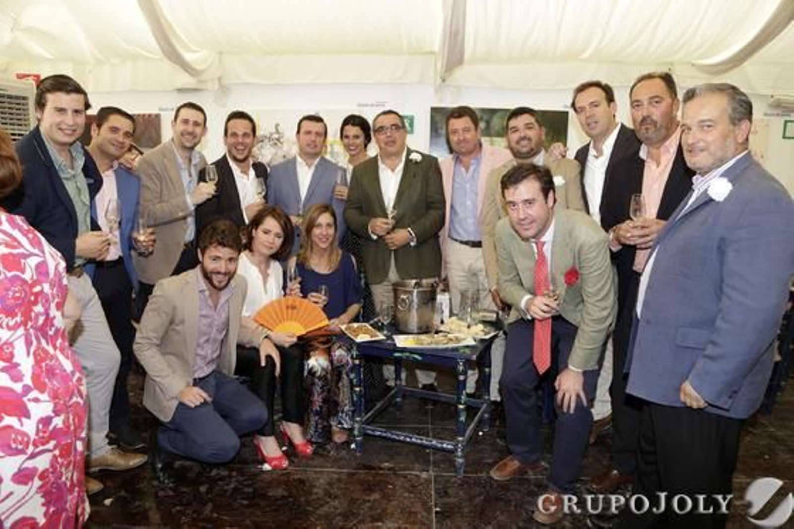 Un grupo de representantes de la empresa Pernod-Ricard en Andalucía Occident

Foto: Manuel Aranda