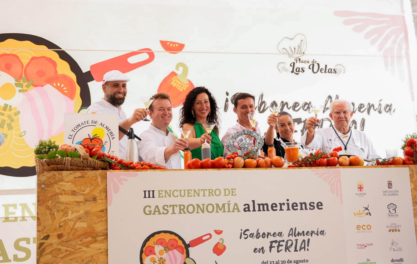 La Cofradía del Tomate y la semifinal del concurso gastronómico de la Feria de Almería, en imágenes