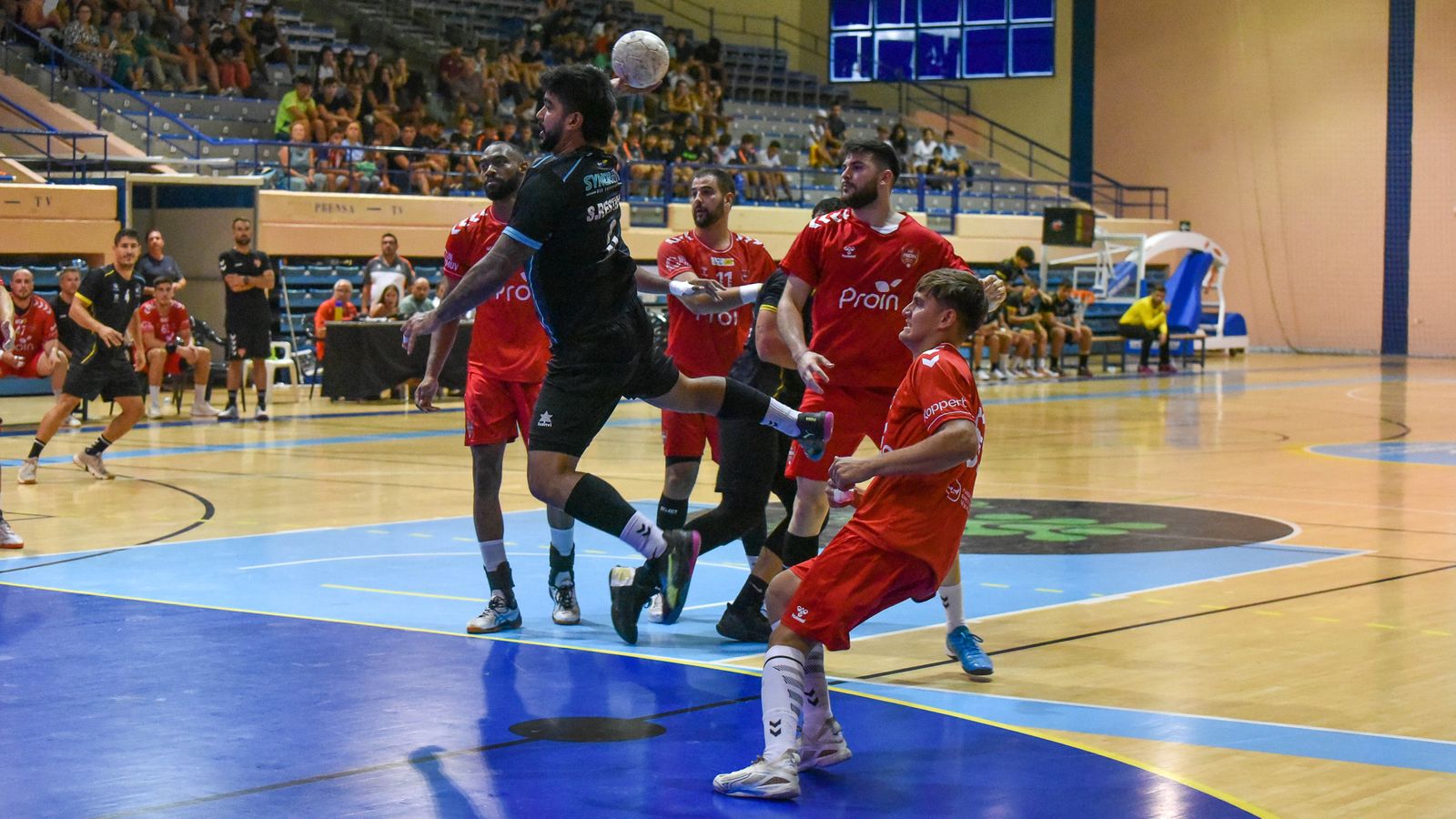 Las fotos del XIX Memorial Pepe Pineda de balonmano