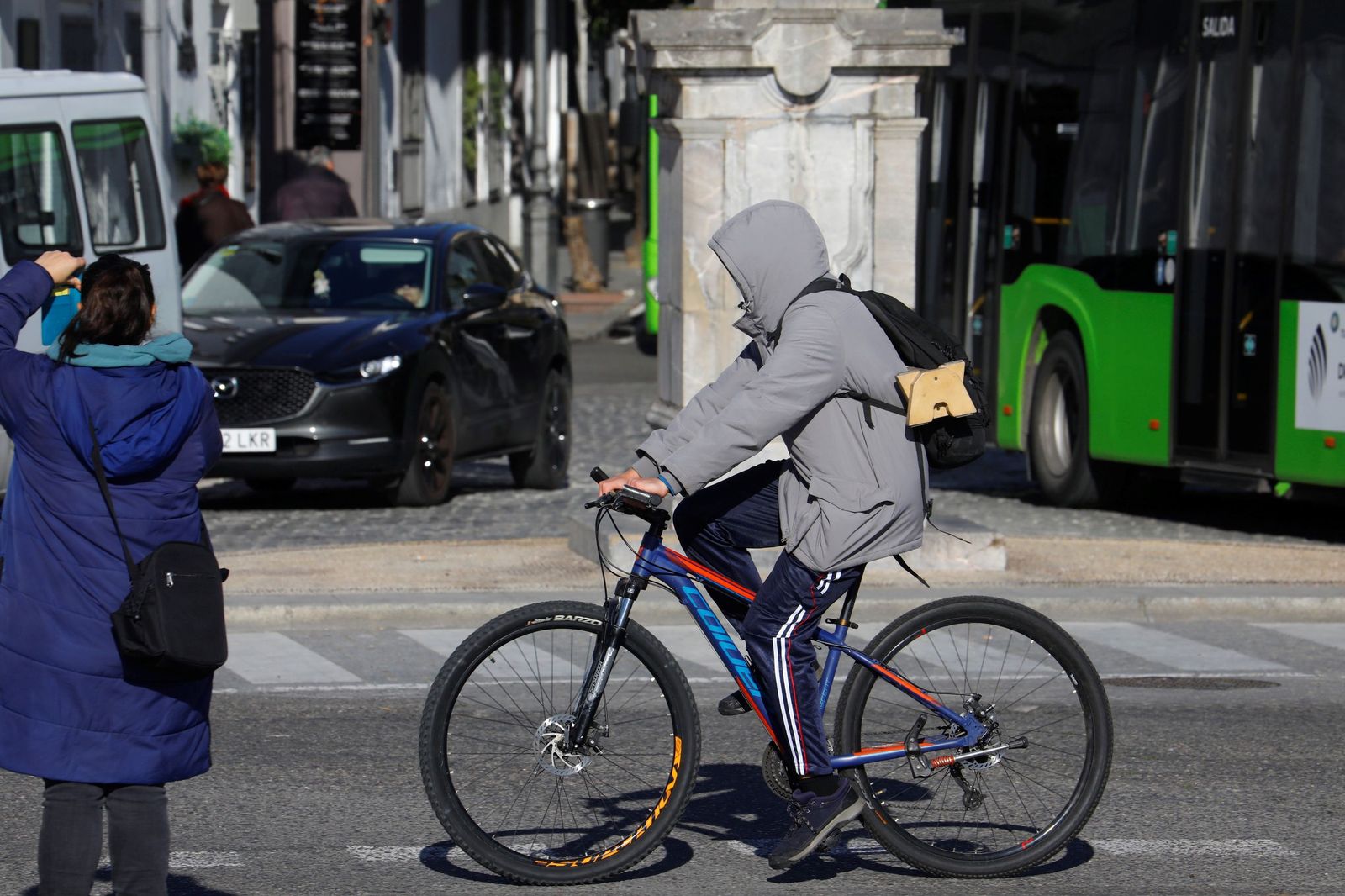 El frío polar llega a Córdoba, en imágenes