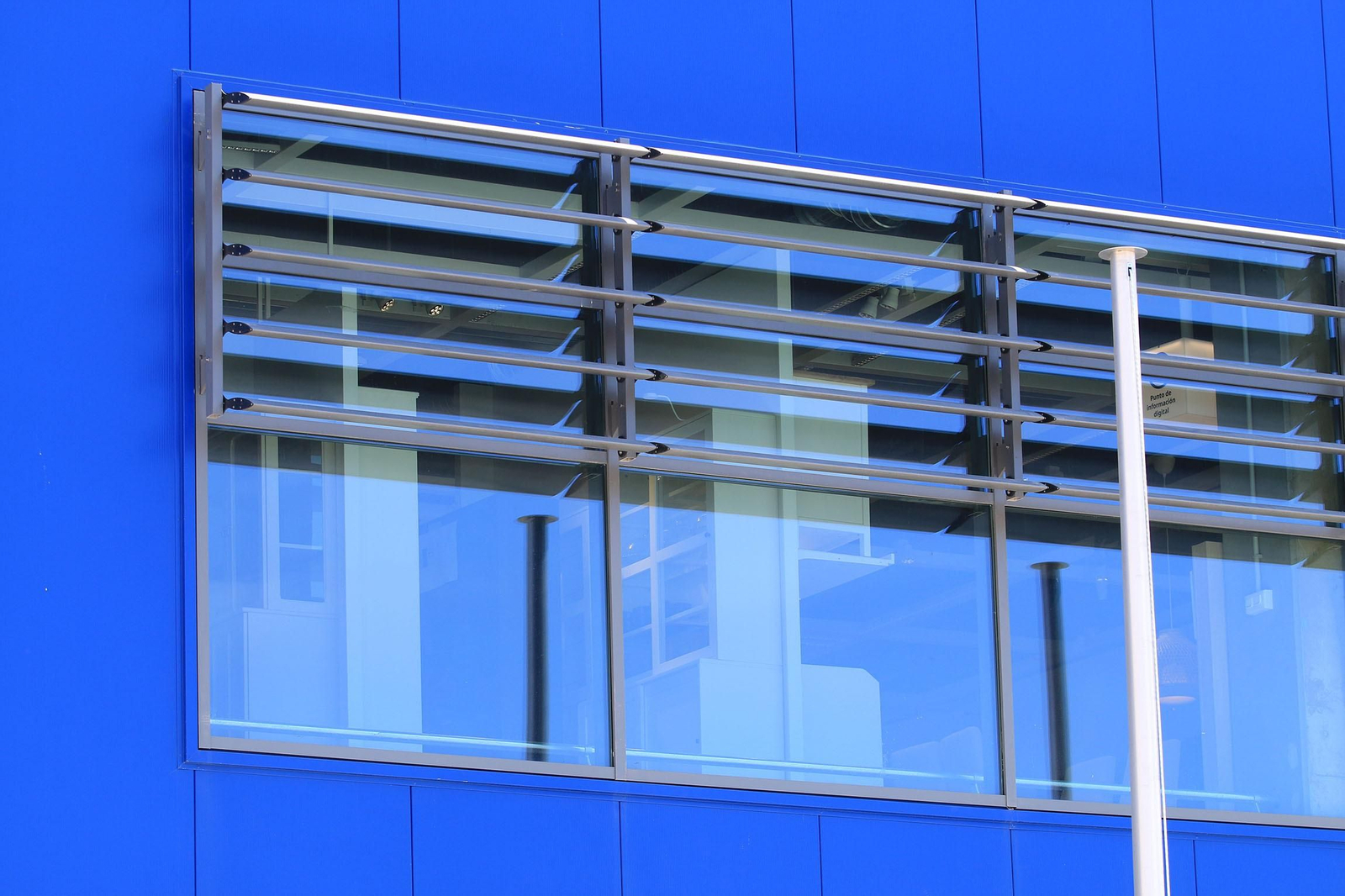 Últimos preparativos del Ikea antes de la inauguración