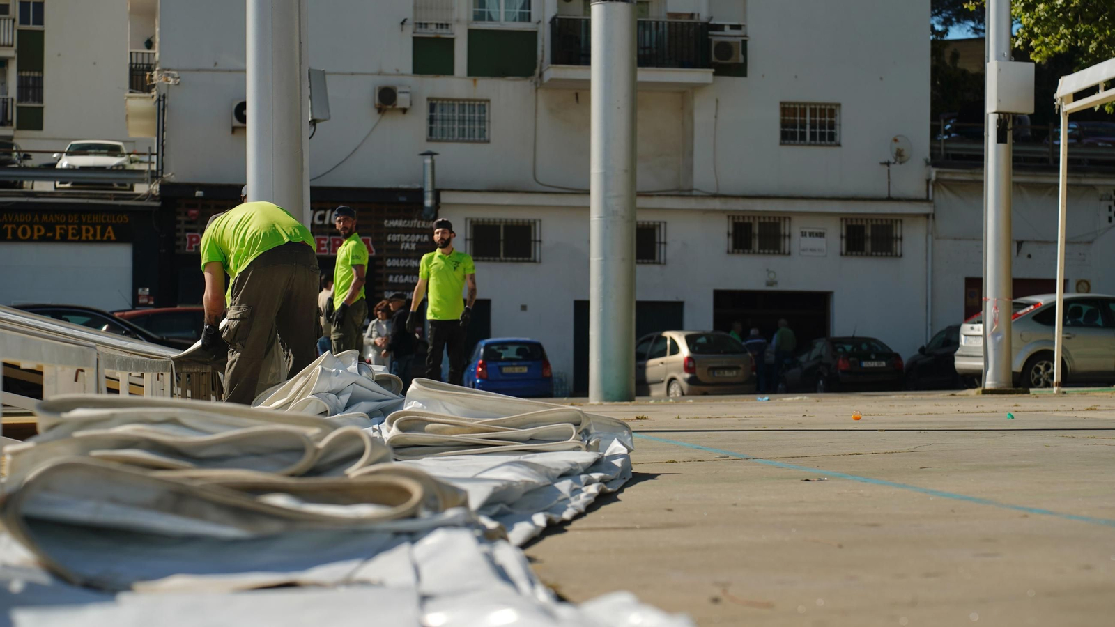 Comienza el montaje de las casetas de la Feria Real de Algeciras 2025