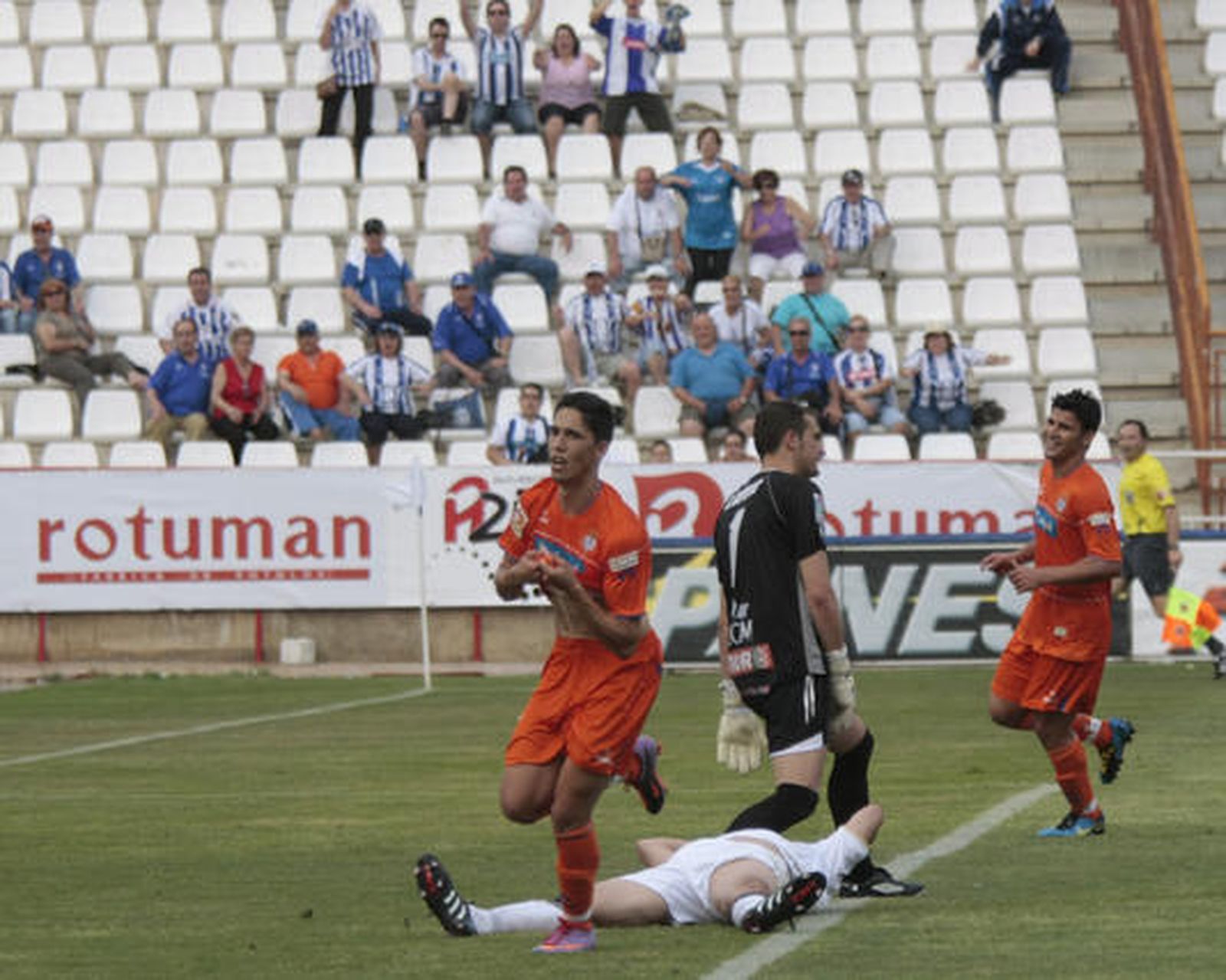 Fidel celebra su gol.  Foto: LOF