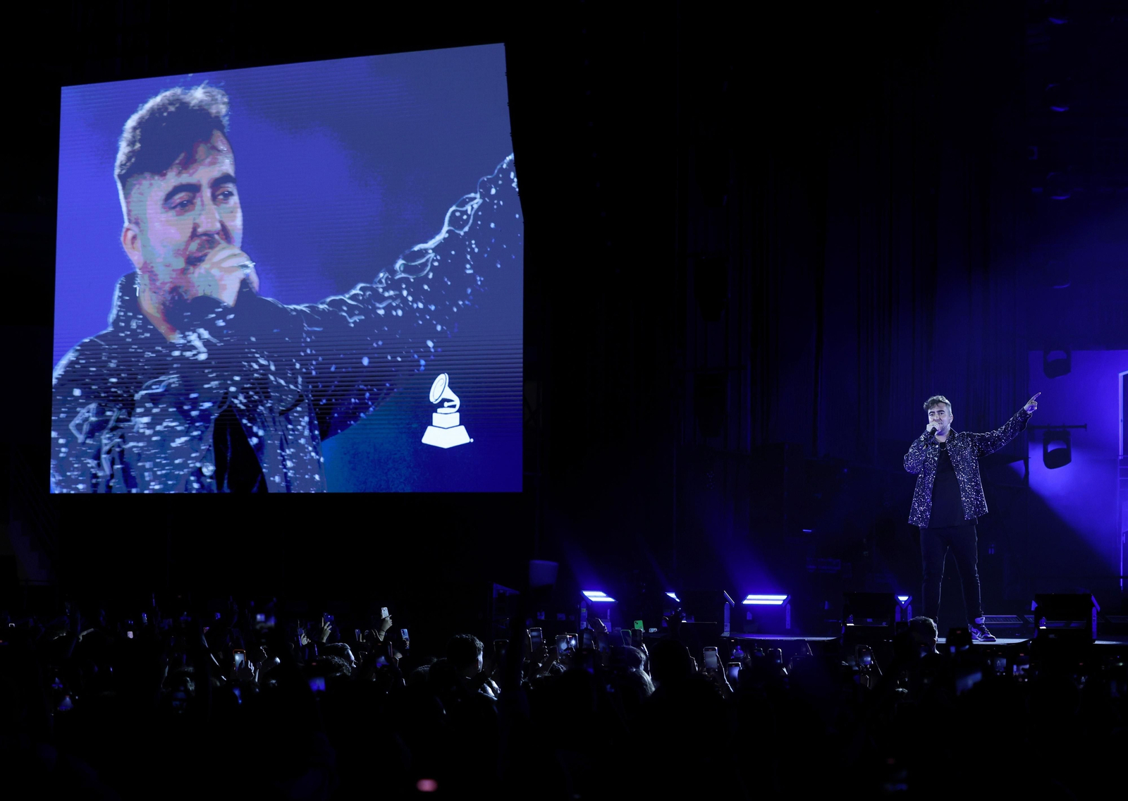Los conciertos y la alfombra roja de los Grammy Latinos, en fotos
