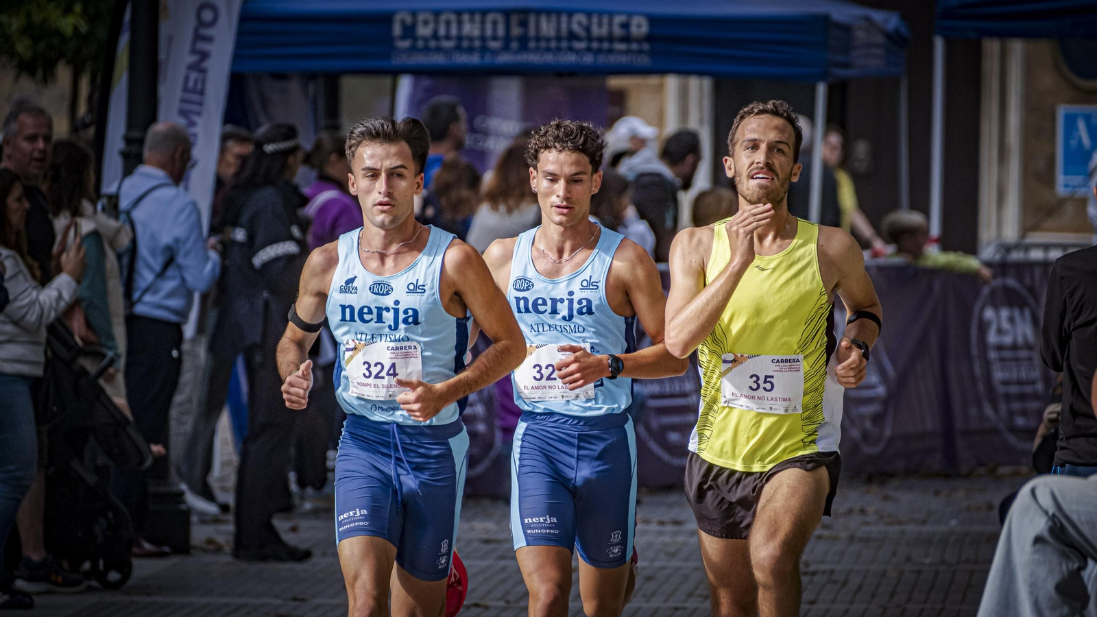 Búscate entre las imágenes de la III Carrera de Cádiz por la Eliminación de la Violencia contra las Mujeres