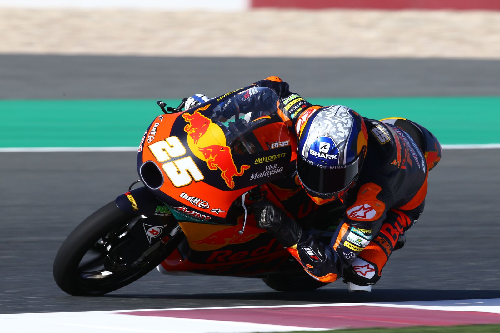Raúl Fernández, rodando con la KTM del Red Bull KTM Ajo.