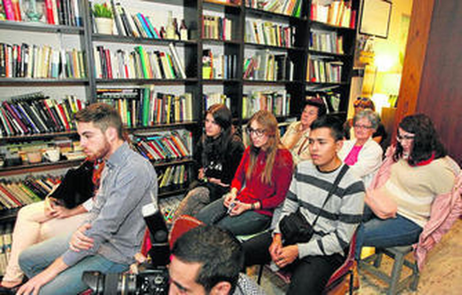 Público que acudió a la presentación de la película.