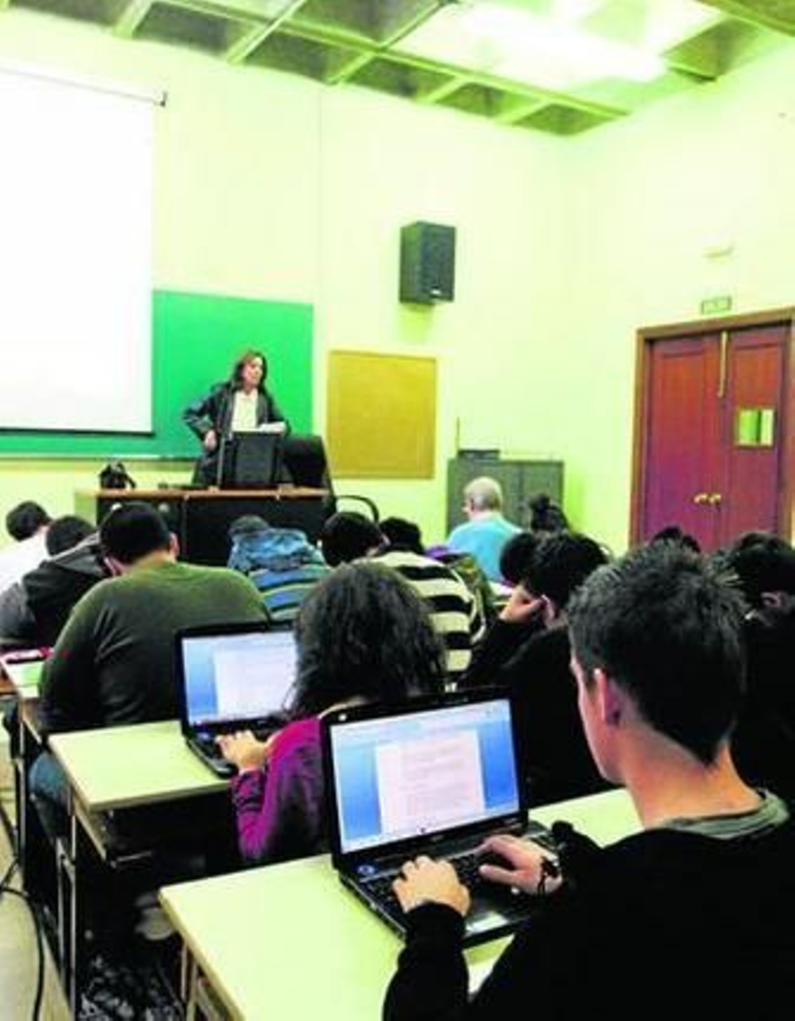 Un grupo de alumnos de la universidad de Granada.
