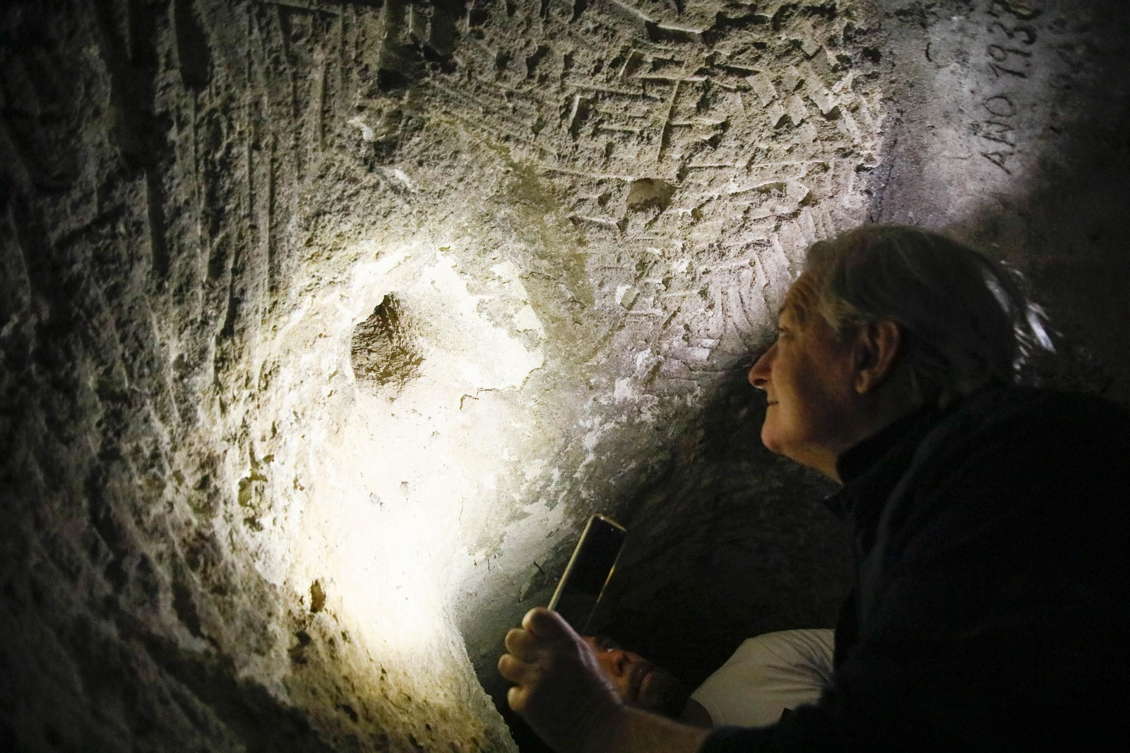 Imágenes de los refugios de la guerra civil descubierto en el barrio de Las Trincheras
