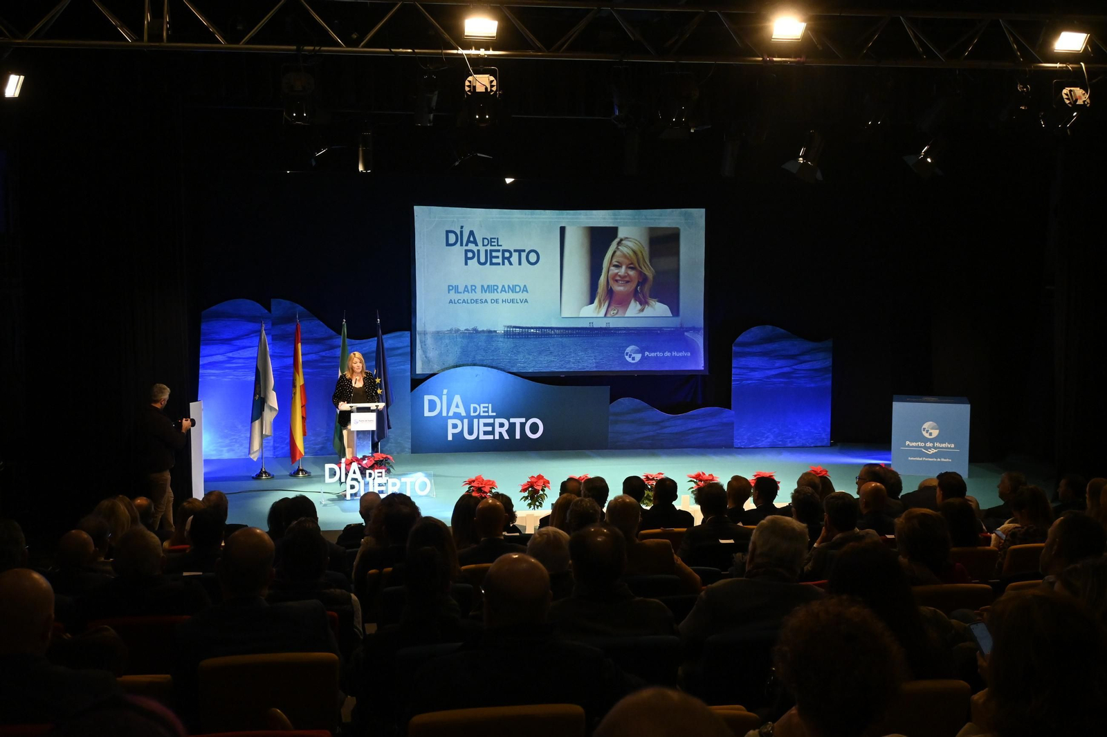 Imágenes del acto de celebración del Día del Puerto, en Huelva