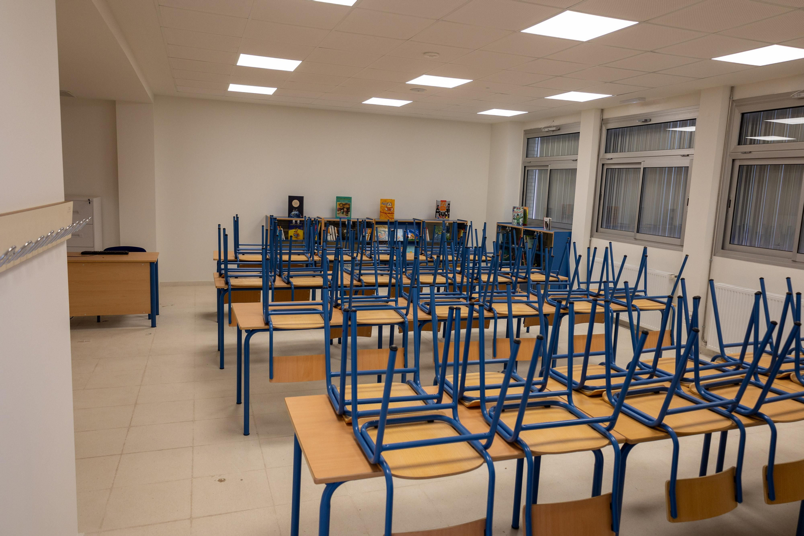 Un recorrido en imágenes por el interior del nuevo colegio del Ensanche Sur en Huelva