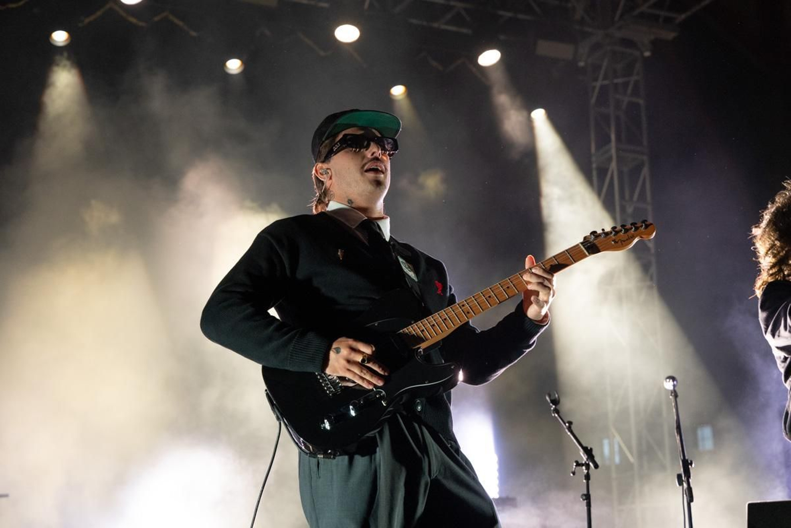 Feria de noche de San Lucas, Concierto de La Plazuela y La Mona Chita Rock, en imágenes