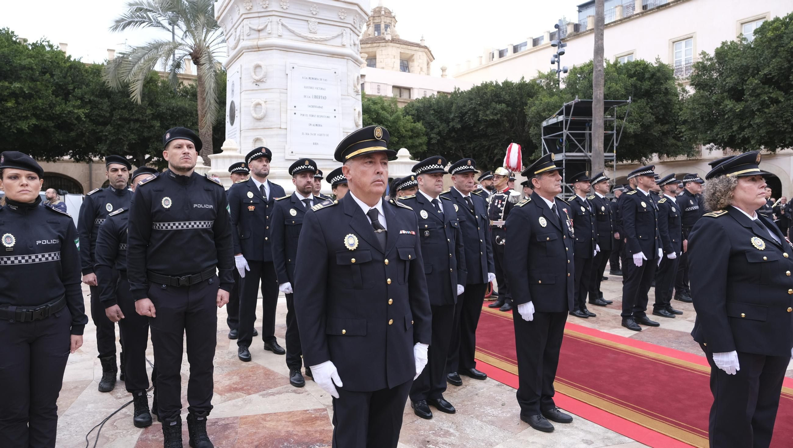 La Policía Local de Almería celebra su patrón San Esteban, en imágenes