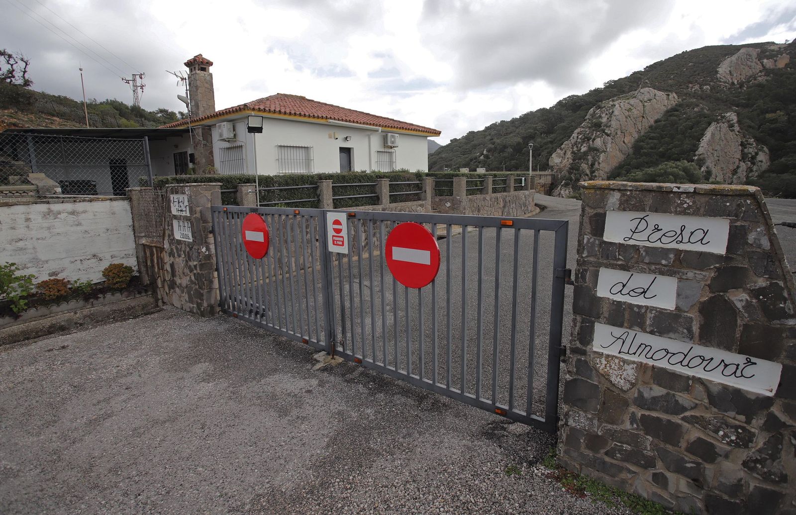 Fotos del embalse de Almodóvar en Tarifa