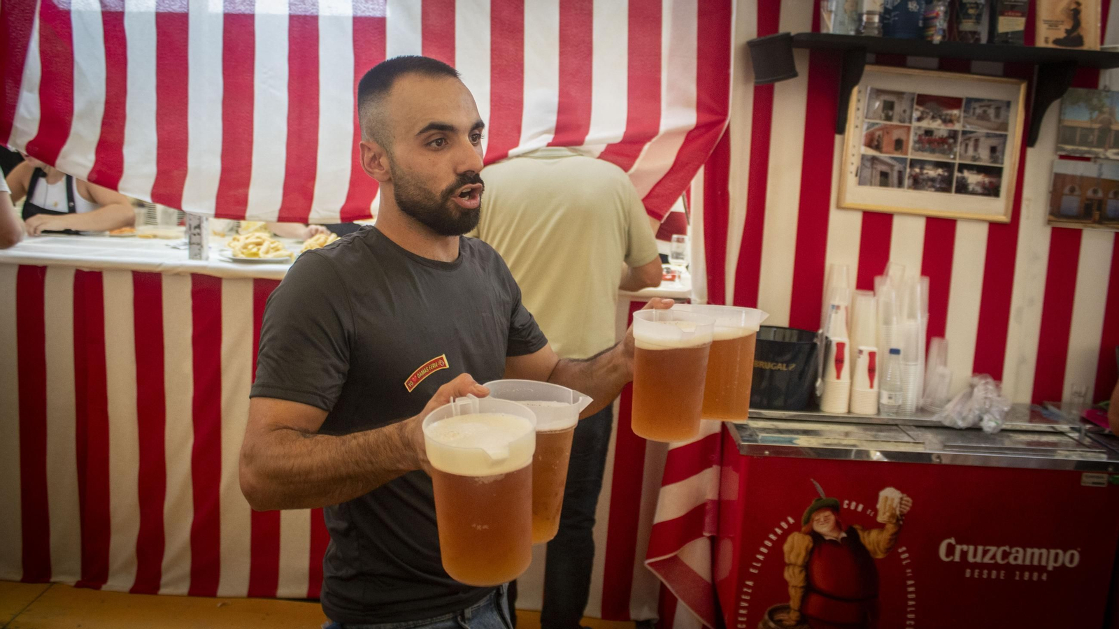 Búscate en las imágenes del viernes en la feria de Puerto Real