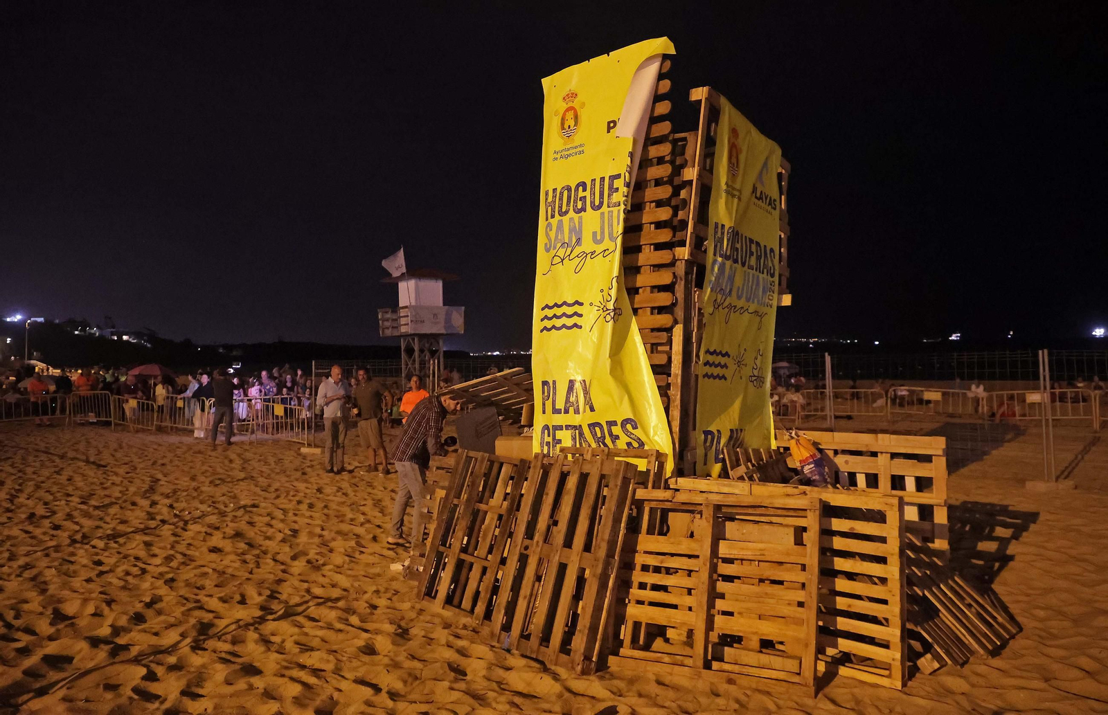 Fotos de la noche de San Juan en la playa de Getares de Algeciras