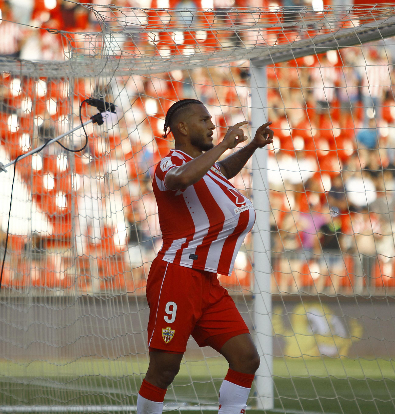 Imágenes de la gran victoria del Almería ante el Cádiz por 6 a 1