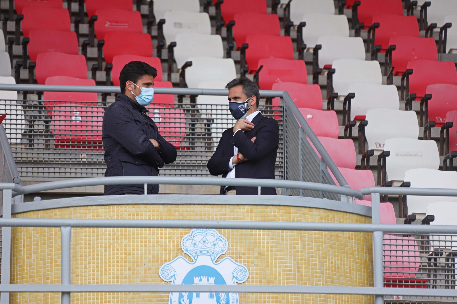 Nicolás Andión (d), el pasado domingo antes del partido con el Recreativo.