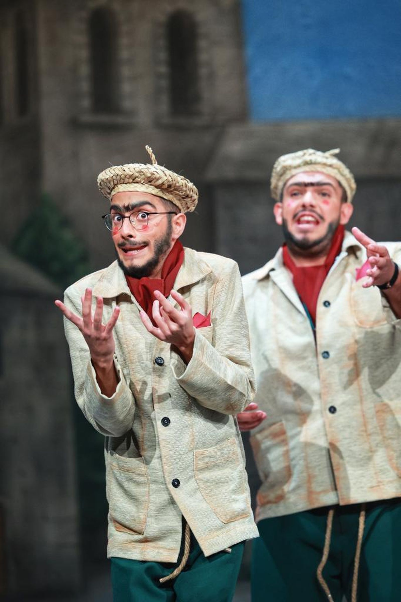 Chirigota 'Çembrando coplâ (la comparça er pueblo)