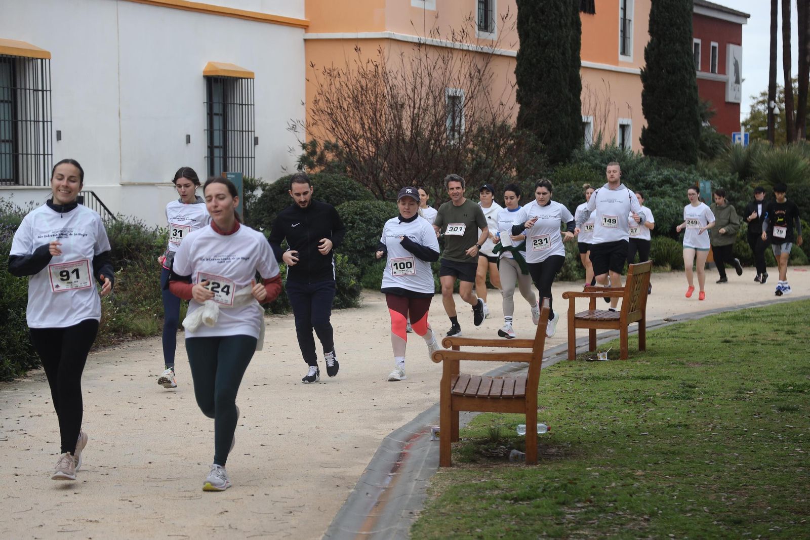 La Carrera por el Día Internacional de la Mujer en Málaga, en fotos