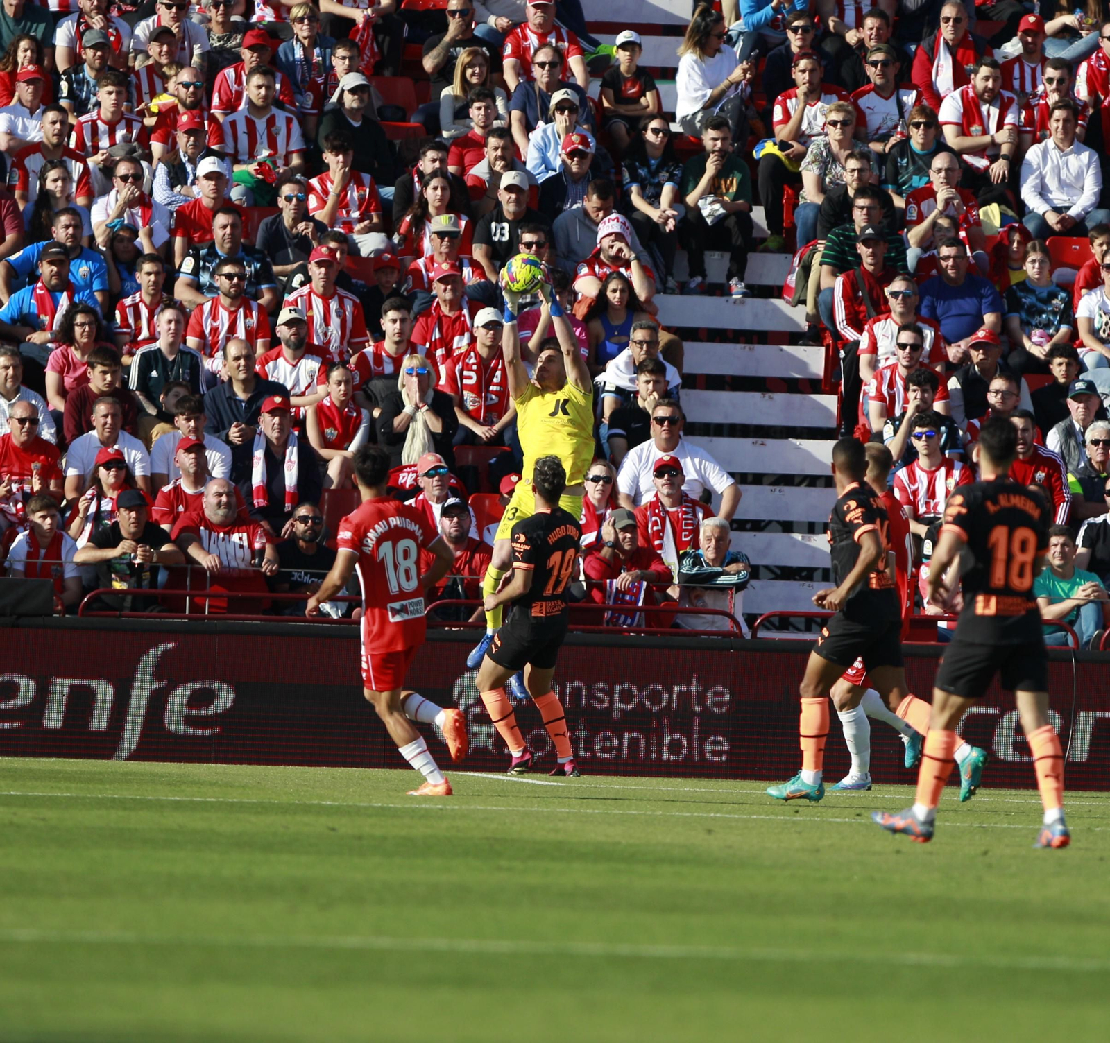 Fotogalería del partido de la Liga Santander, U.D. Almería-Valencia