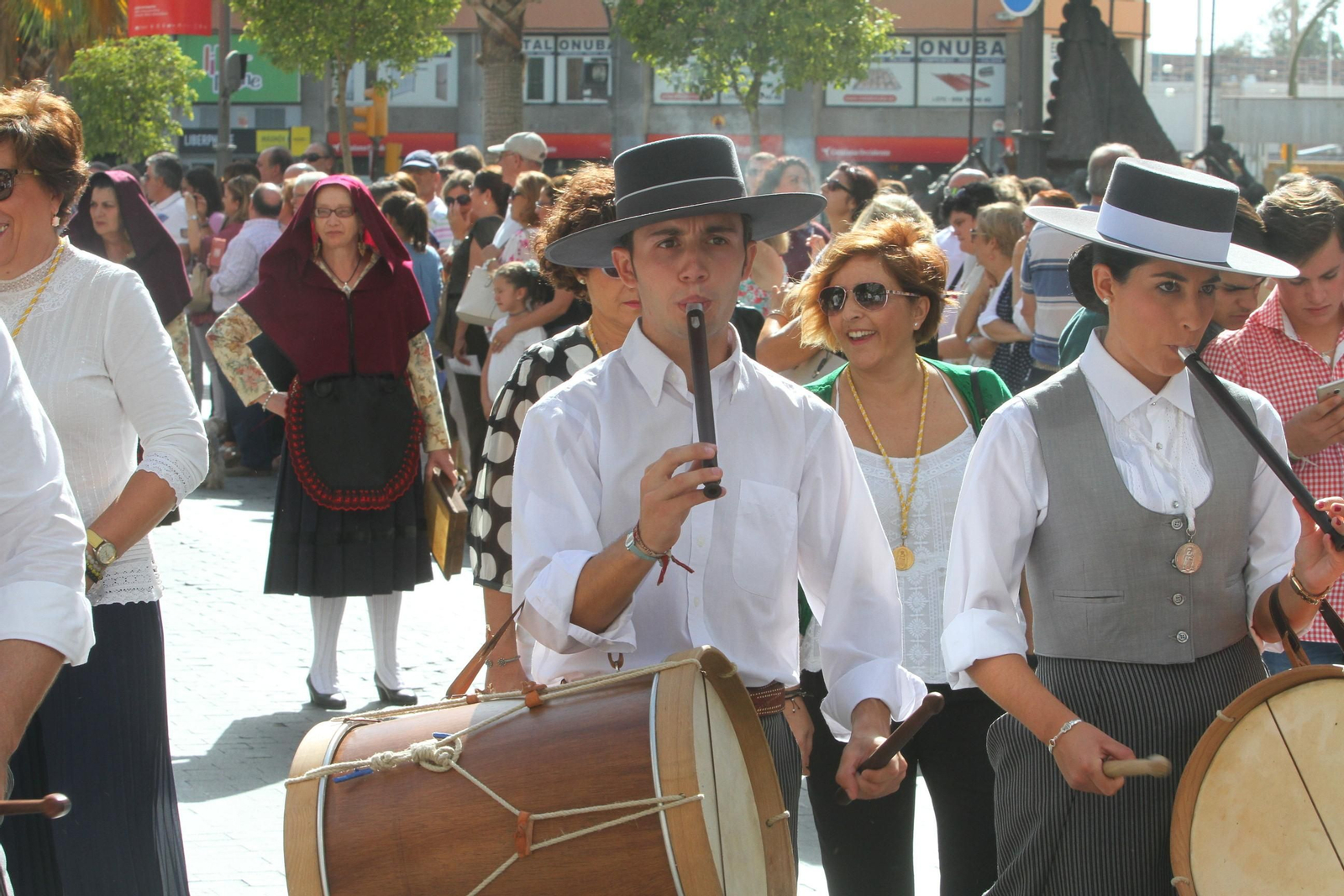 Imágenes del desfile Iberoamericano de bailes.
